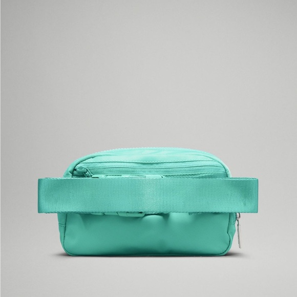 LULULEMON EVERYWHERE BELT BAG PARADISE GREEN - Picture 3 of 8